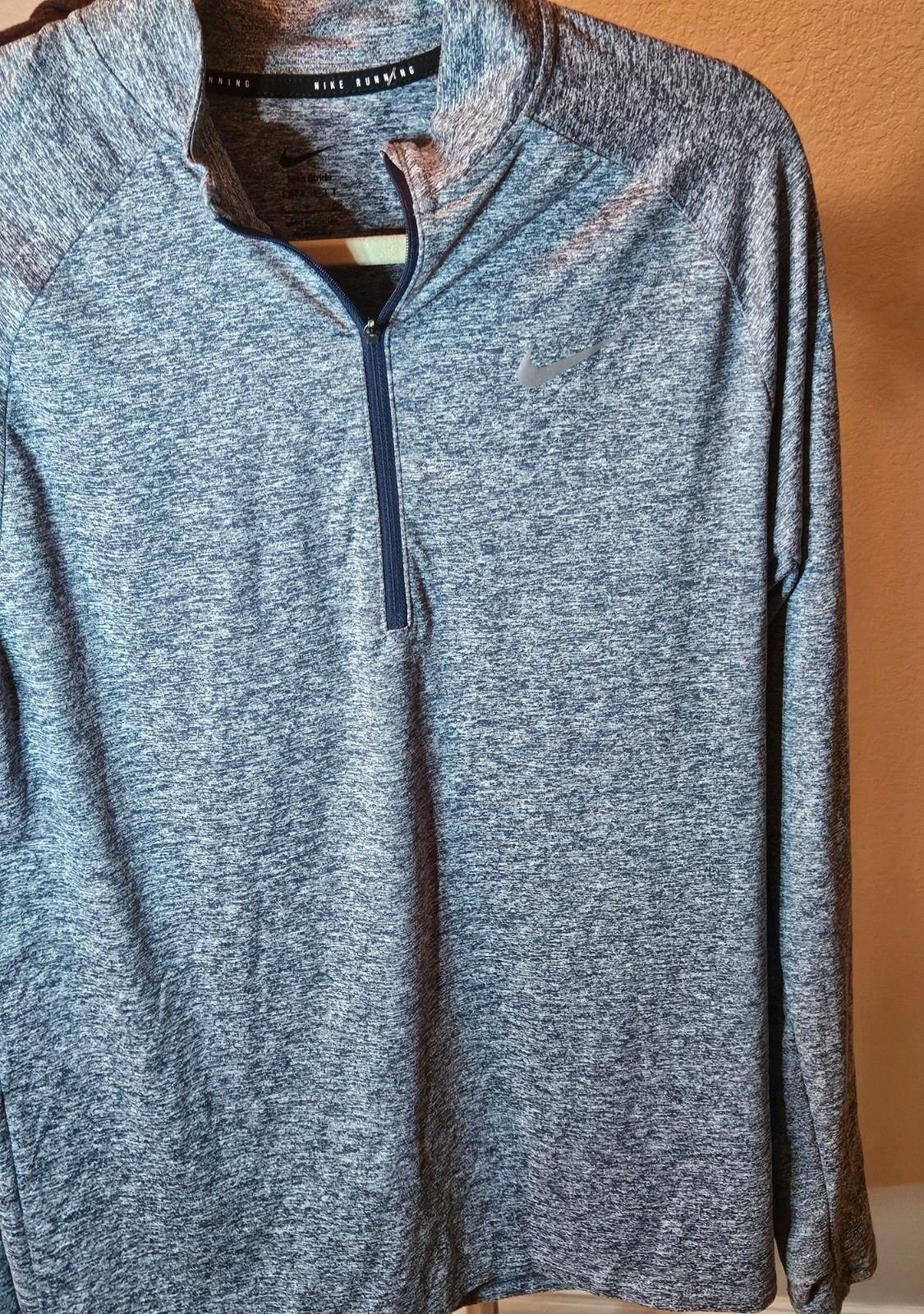 Nike Running Dri-Ft Nike Stride Gray Pullover Long Sleeve Size Men's Small gallery