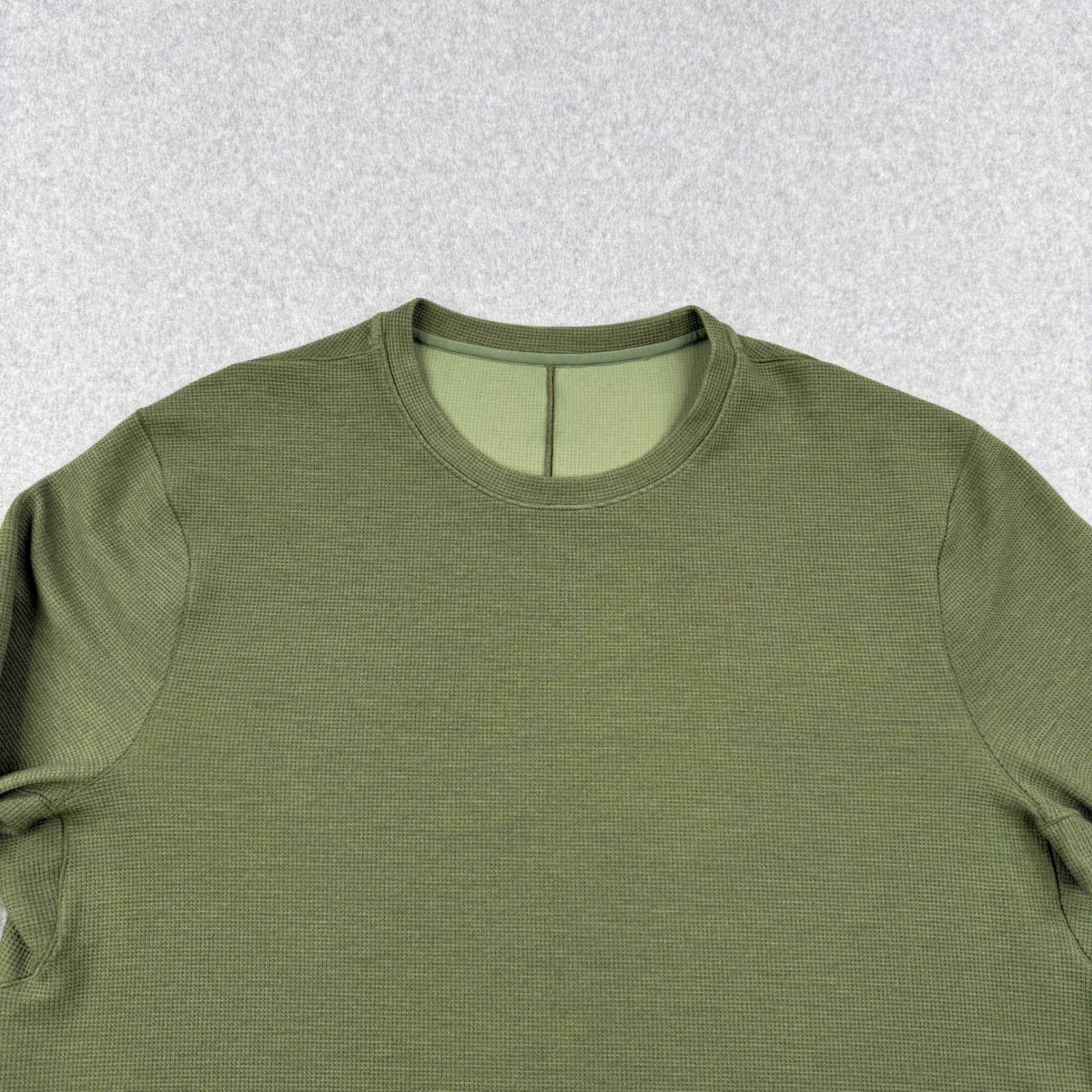 Lululemon Shirt Mens Large Green Waffle Knit Thermal Stretch Long Sleeve Active gallery