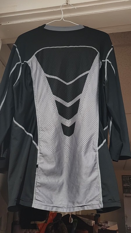 Nike HyperCool Elight Dri-Fit Pro Black&Silver 2-Tone 3/4 Slev Compression Shirt gallery