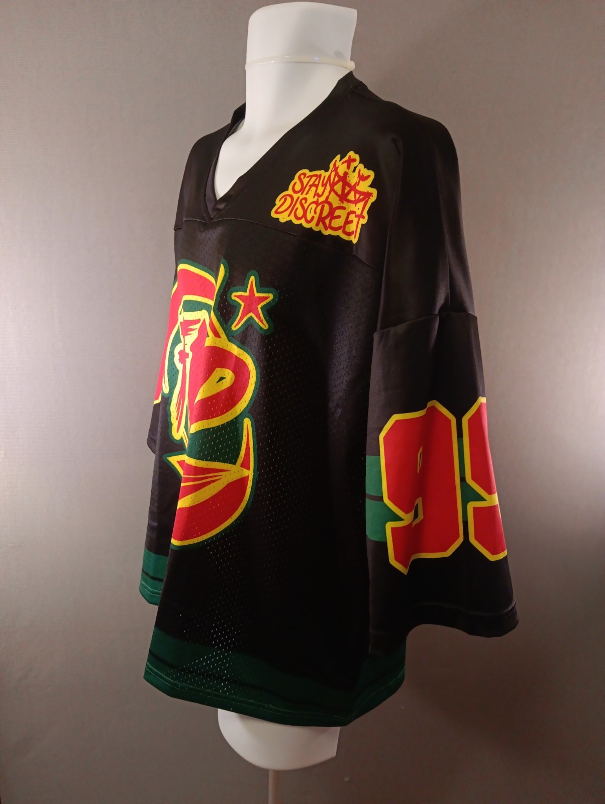 Fly N Discreet Skater Team Apparel Jersey Size Large Unisex Y2K Grunge gallery