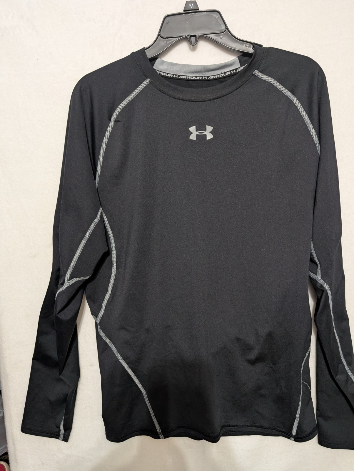 Mens Black Under Armour HeatGear Compression Shirt Long Sleeve Crew Neck Size M gallery