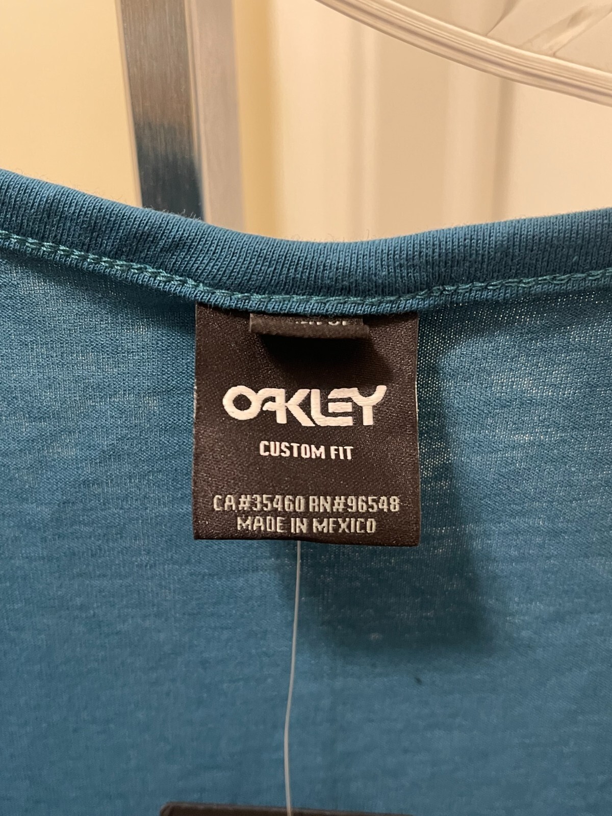 Oakley Mens Mark II Round Neck Tank Top Blue Coral 457135 Size XL S302 gallery