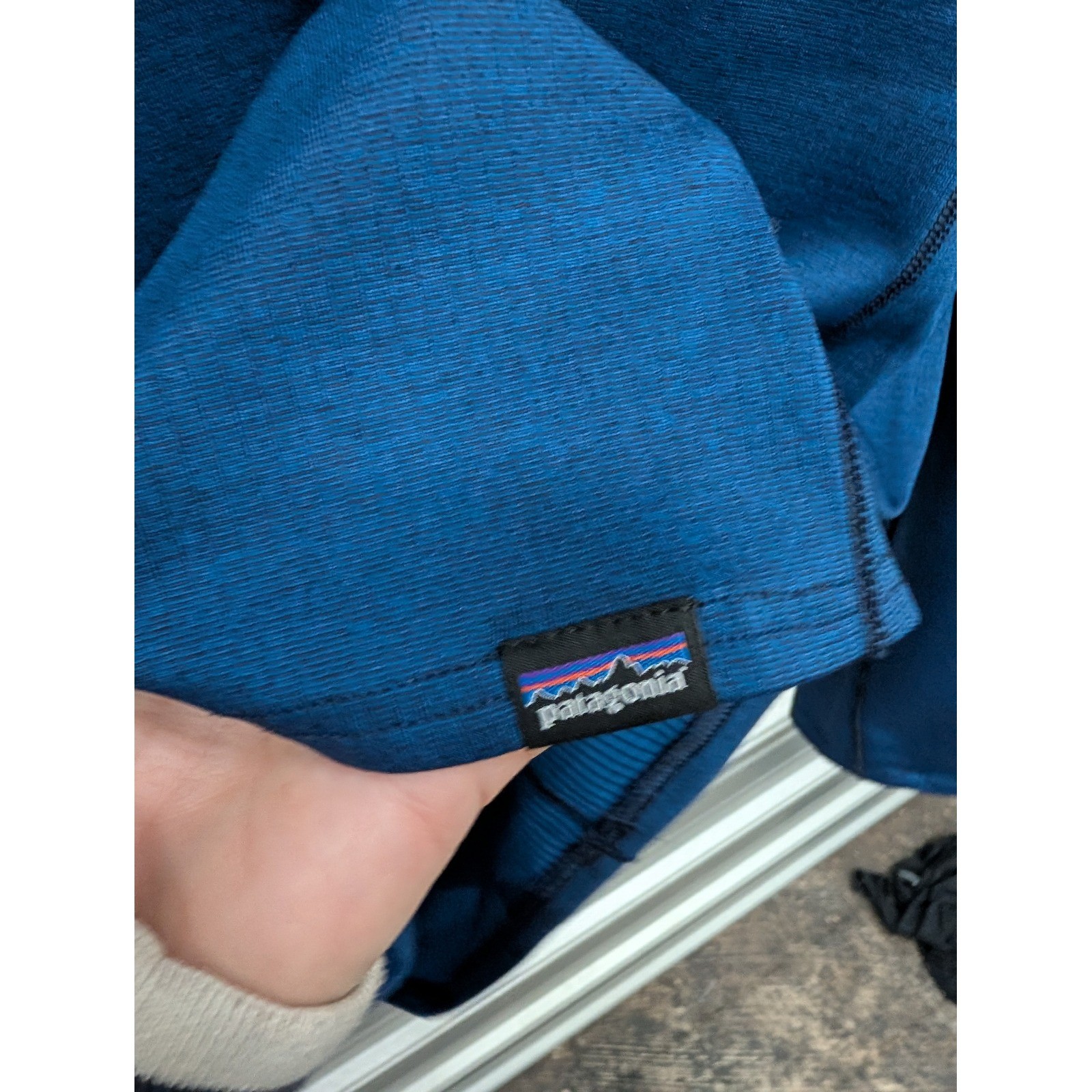 Patagonia Men's Capilene Midweight Baselayer Blue Polartec Crew Neck Top- L gallery