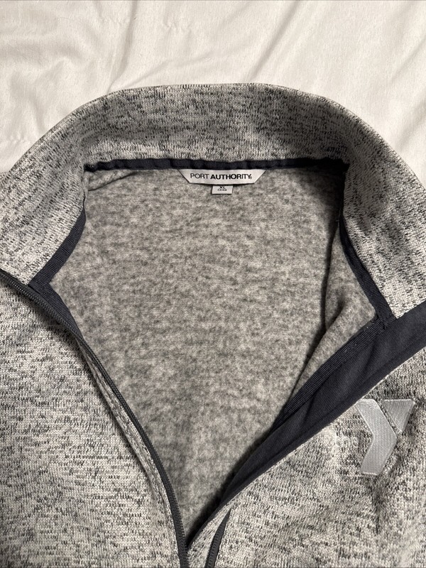 Men’s Port Authority Zip Up Top XL gallery