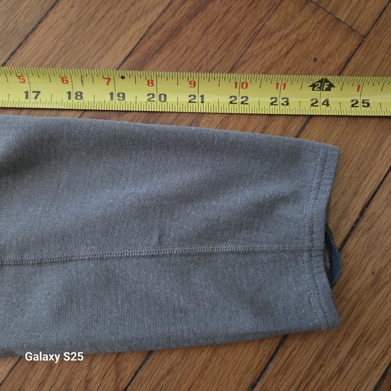 Patagonia Capilene Midweight Pullover Size Large Gray 1/4 Zip Long Sleeve Top gallery