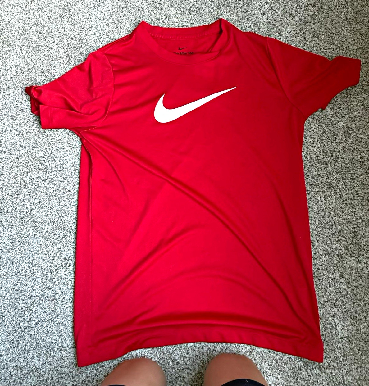 Nike Dri-FIT The Nike Tee Red Logo Polyester Crew Neck T-Shirt Men’s XL gallery