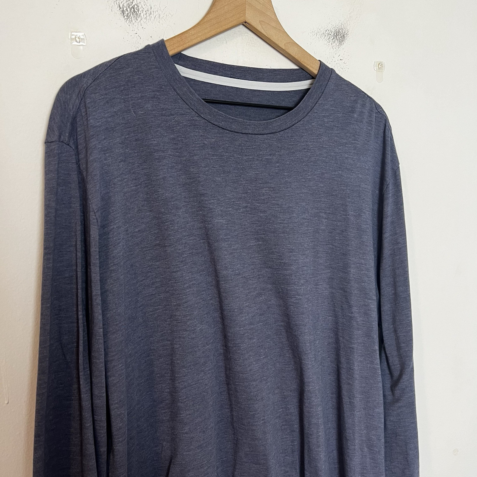 LULULEMON- 5 Year Basic Long Sleeve Shirt Blue Casual Minimal Classic Layering gallery