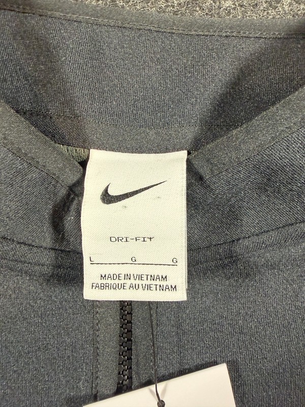 NWT Nike Victory 1/4 Zip Golf Pullover Mens L Black Dri-FIT Performance gallery