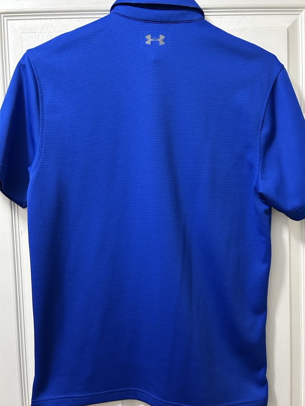 Under Armour 3 Button Collared Pull Over Medium Blue Shirt PreOwned gallery