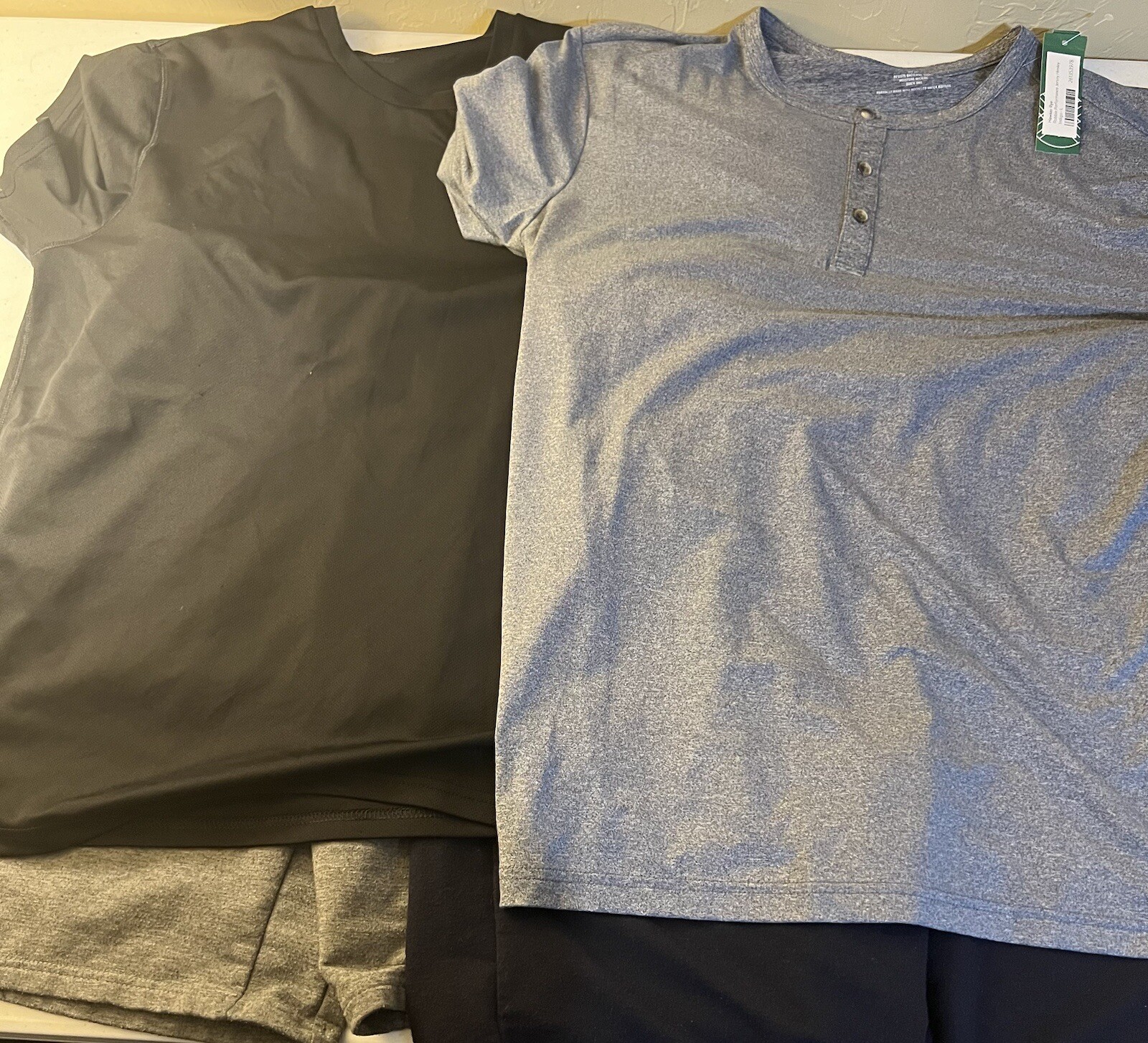 Hawker Eye Quick Dry UPF 40 Champion Tee & All In Motion Black Gray Shorts Set gallery