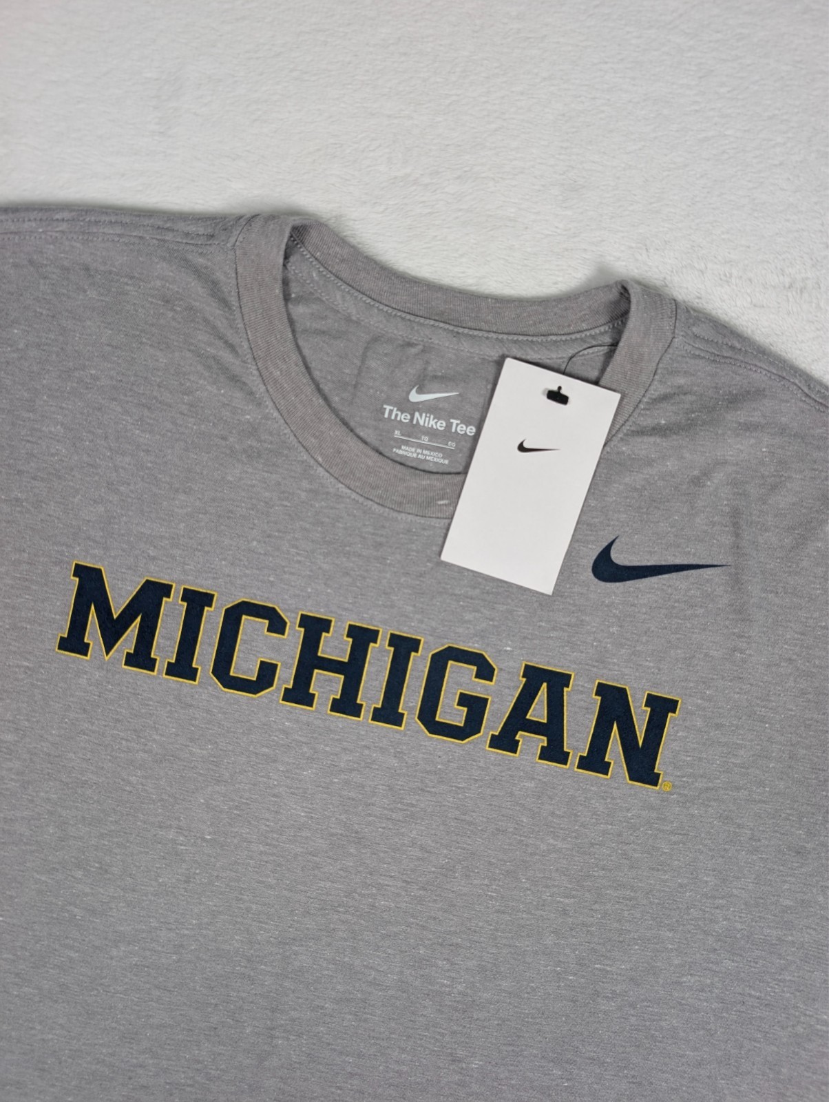 Michigan Wolverines The Nike Tee Mens XL Heather Gray Tri Blend Short Sleeve NWT gallery