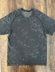 Lululemon Metal Vent Tech Short Sleeve Shirt 2.0 Gray Black Tie Dye- Mens Medium