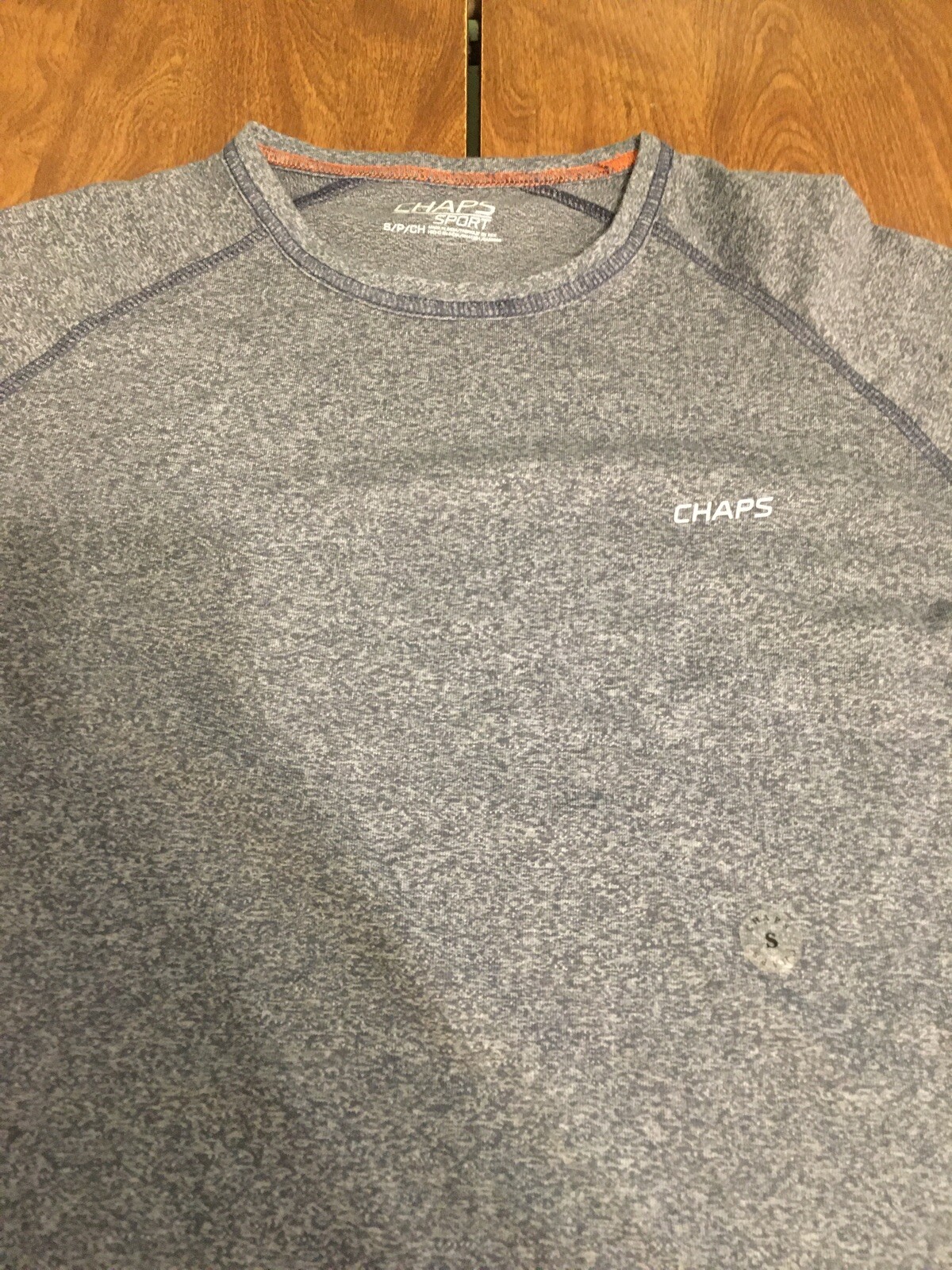 CHAPS Sport Men's LS Compression Top, Sz Small, Grey, New w/o Tags (233) gallery