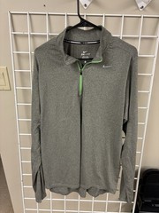 Nike Running Dri-Fit Q-Zip Size Large. Activewear. Poly/Spandex Blend. EUC.