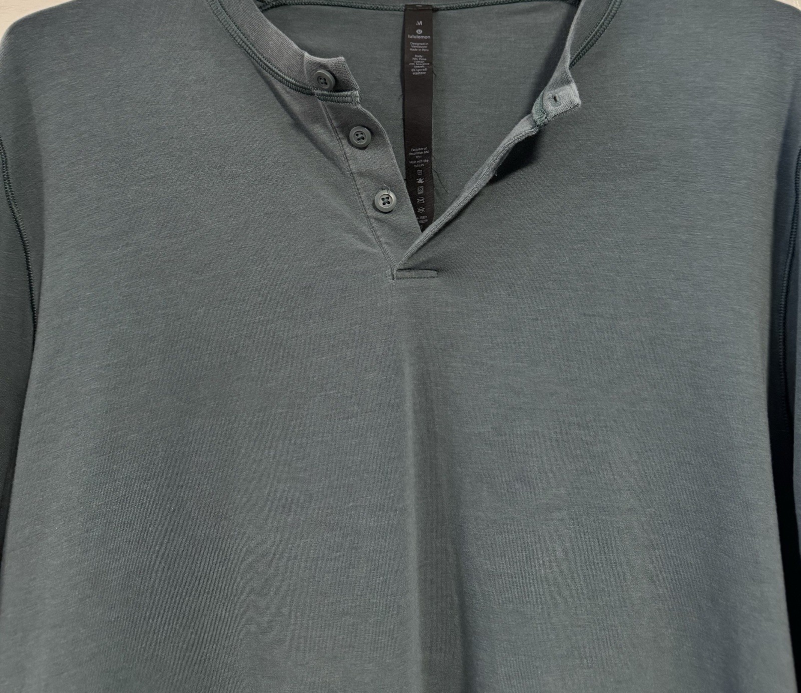 ☀️Ω Lululemon 5 Year Basic LS Henley Pima Vitasea Palm Deco Mens Medium Free Shp gallery