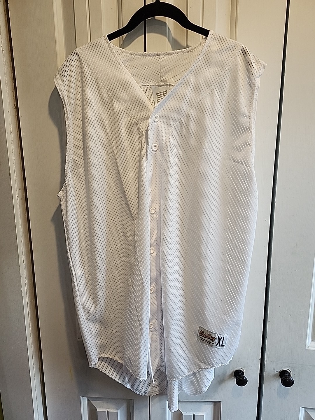 Mens Eastbay White Mesh Button Up Sleeveless Jersey Size XLarge gallery