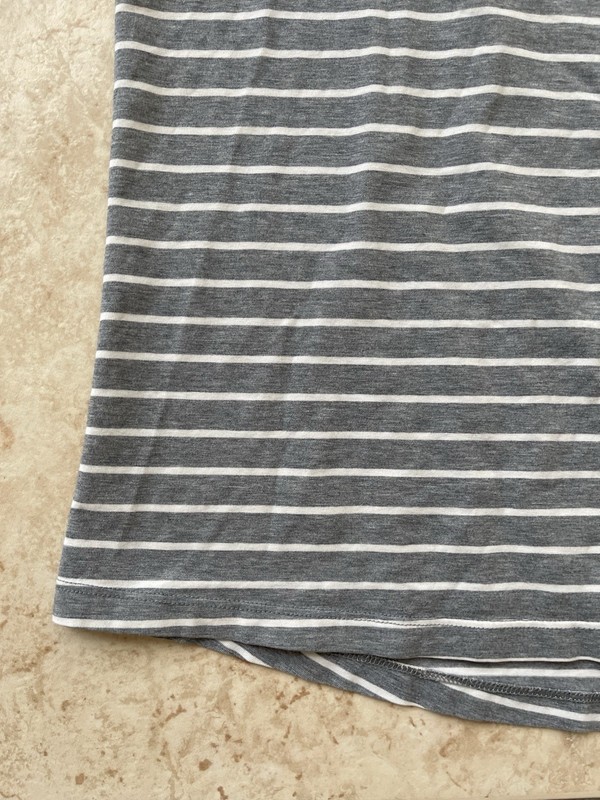 Lululemon Basic Tee Men’s Short Sleeve Gray Medium Stripe Classic V-Neck T-Shirt gallery