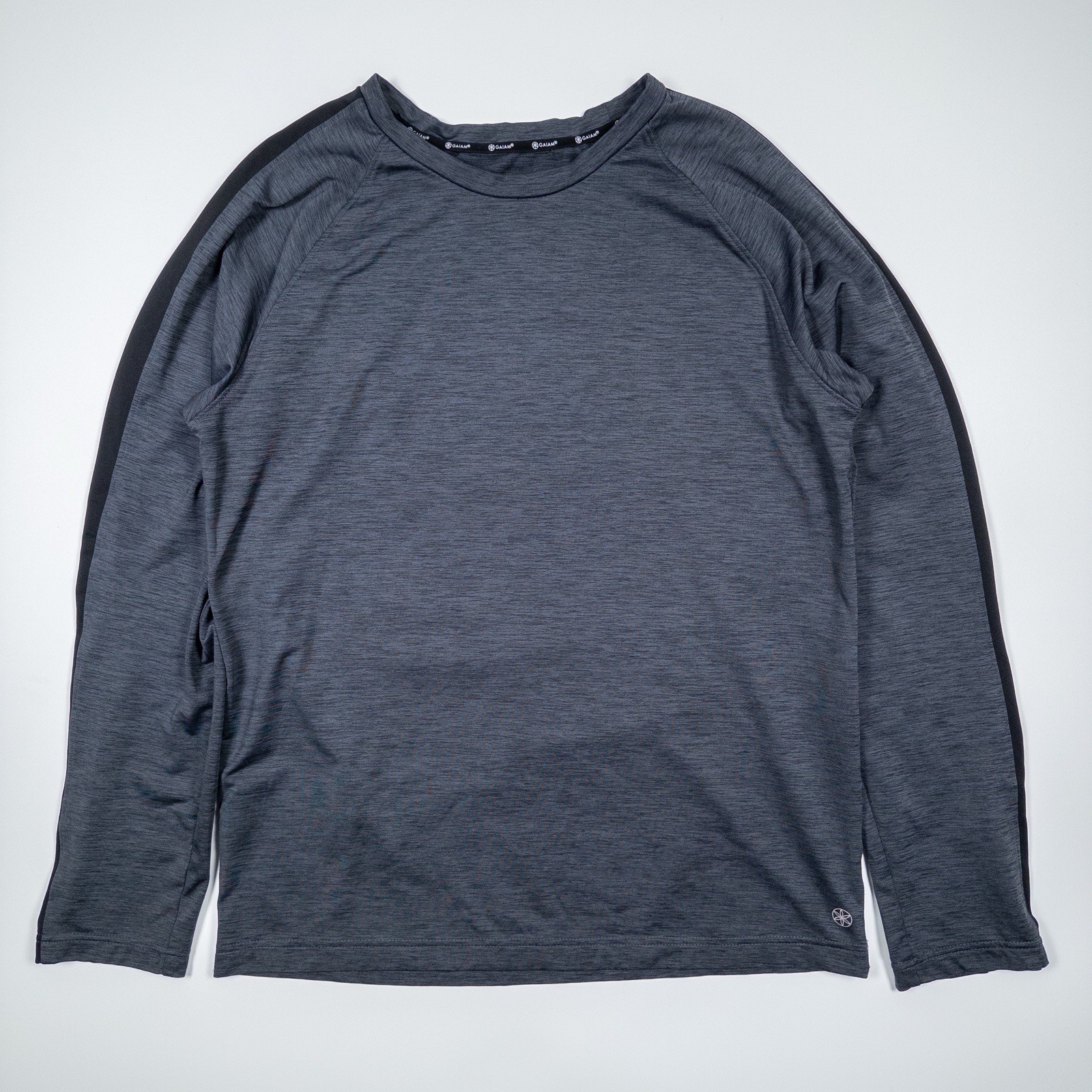 NWT GAIAM Mens Ebony Heather/Black Power Long Sleeve Crew Top Size Medium Winter gallery