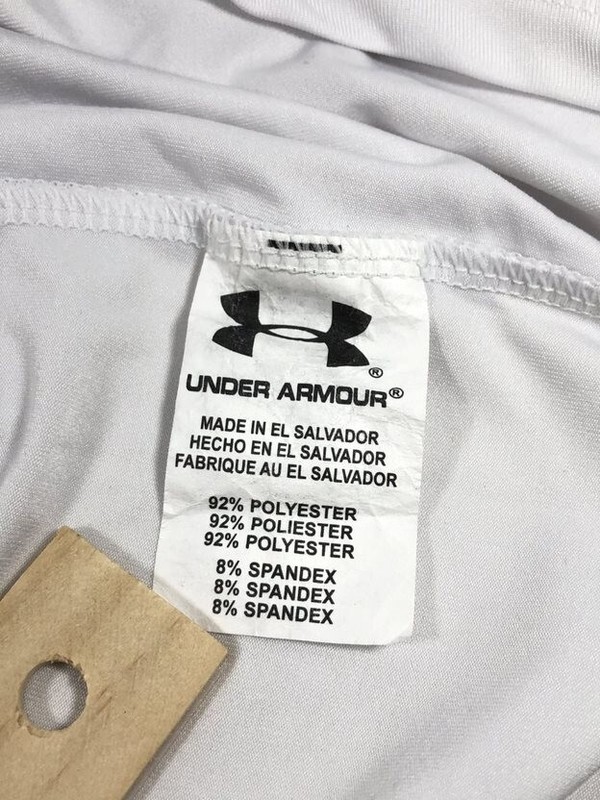 Under Armour T-Shirt Sz YXL Black Loose Heat Gear Athletic US Flag Short Sleeve gallery