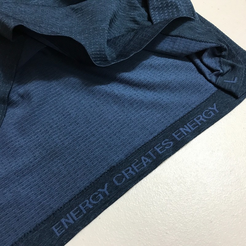 Lululemon Men's Metal Vent Tech Long-Sleeve Shirt Blue Size L gallery