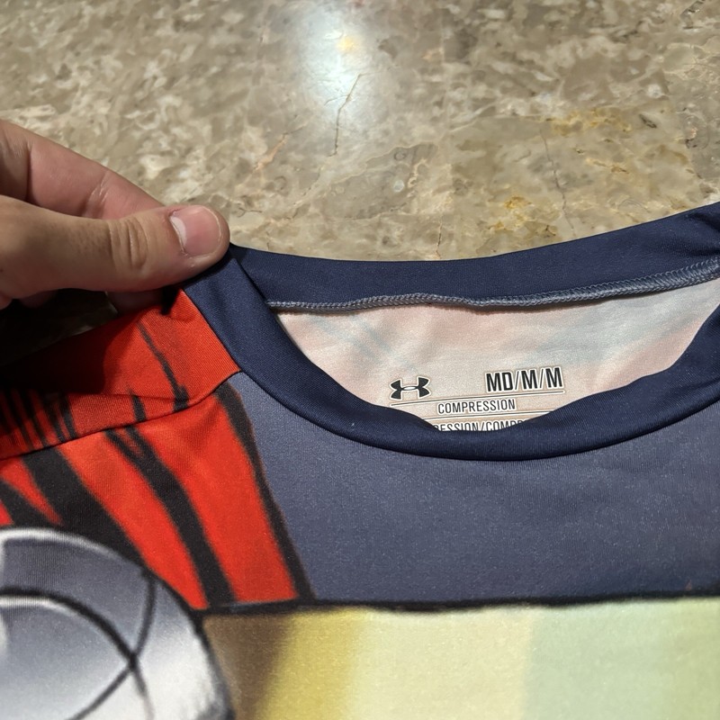 Under Armour Compression Shirt Mens Medium Thor Short Sleeve Gym Lifting Marvel gallery