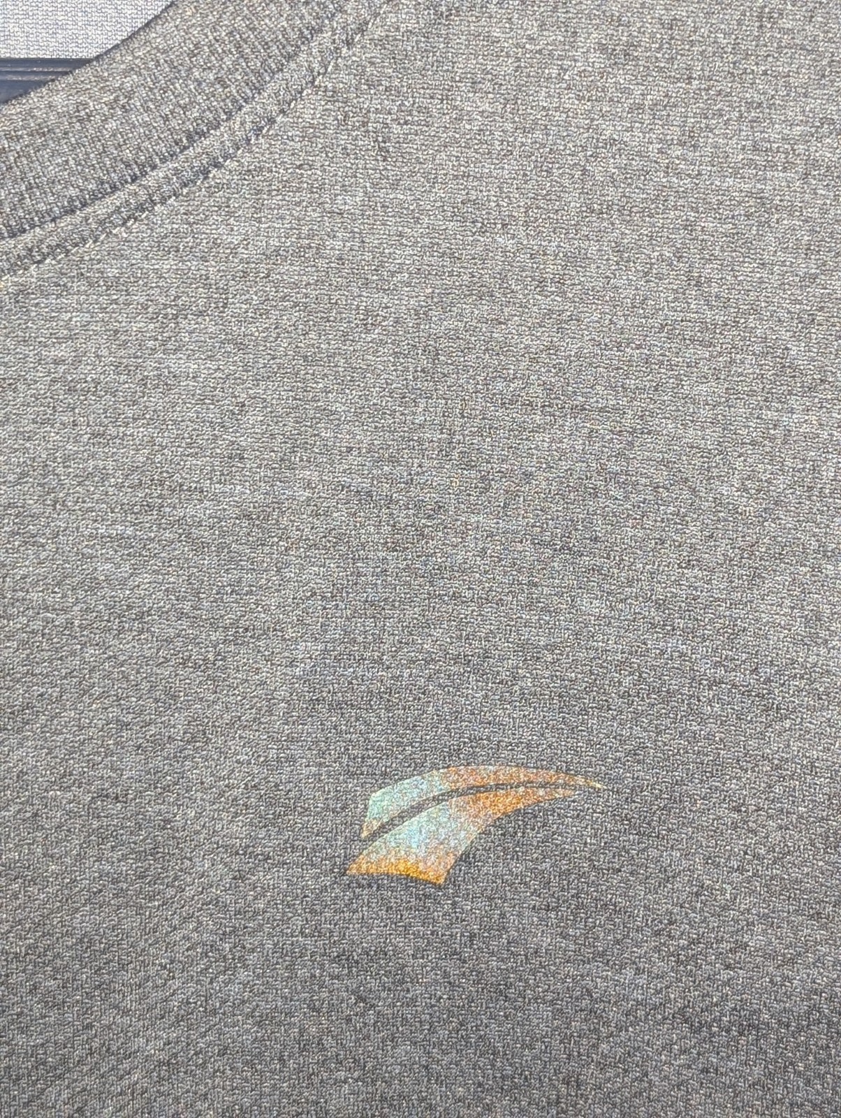 EZRUN Men's Lightweight Sleeveless Crew Neck Activewear Tank Navy Gray Logo gallery