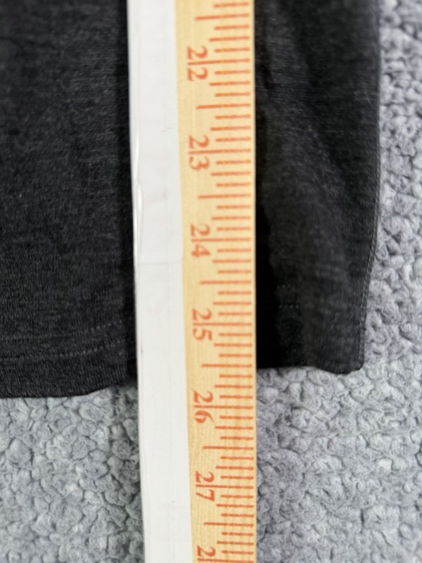 Kuhl Skar Shirt Mens Small Gray 100% Merino Wool Long Sleeve Crew Baselayer Logo gallery