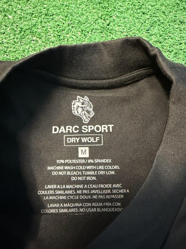Darc Sport Dry Wolf Compression Tee Black Medium NWT GYM SHIRT MENS gallery