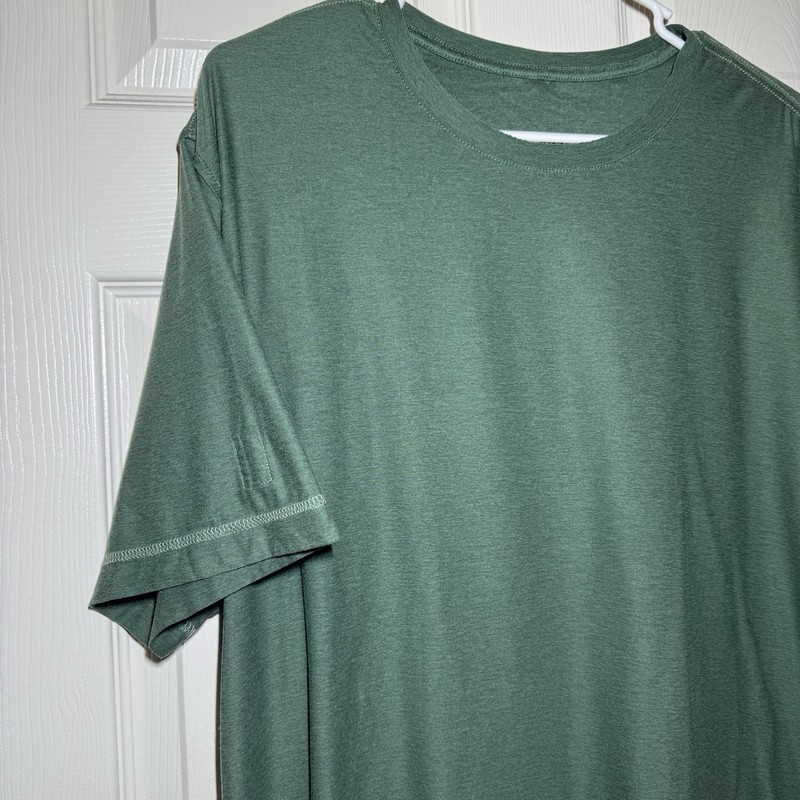 Vuori Strato Tech Tee Men’s XL (See Measurement) Sea Pine Heather Green Athletic gallery