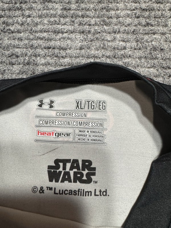 Under Armour Darth Vader Compression Shirt Mens XL Workout Lifting Performance gallery