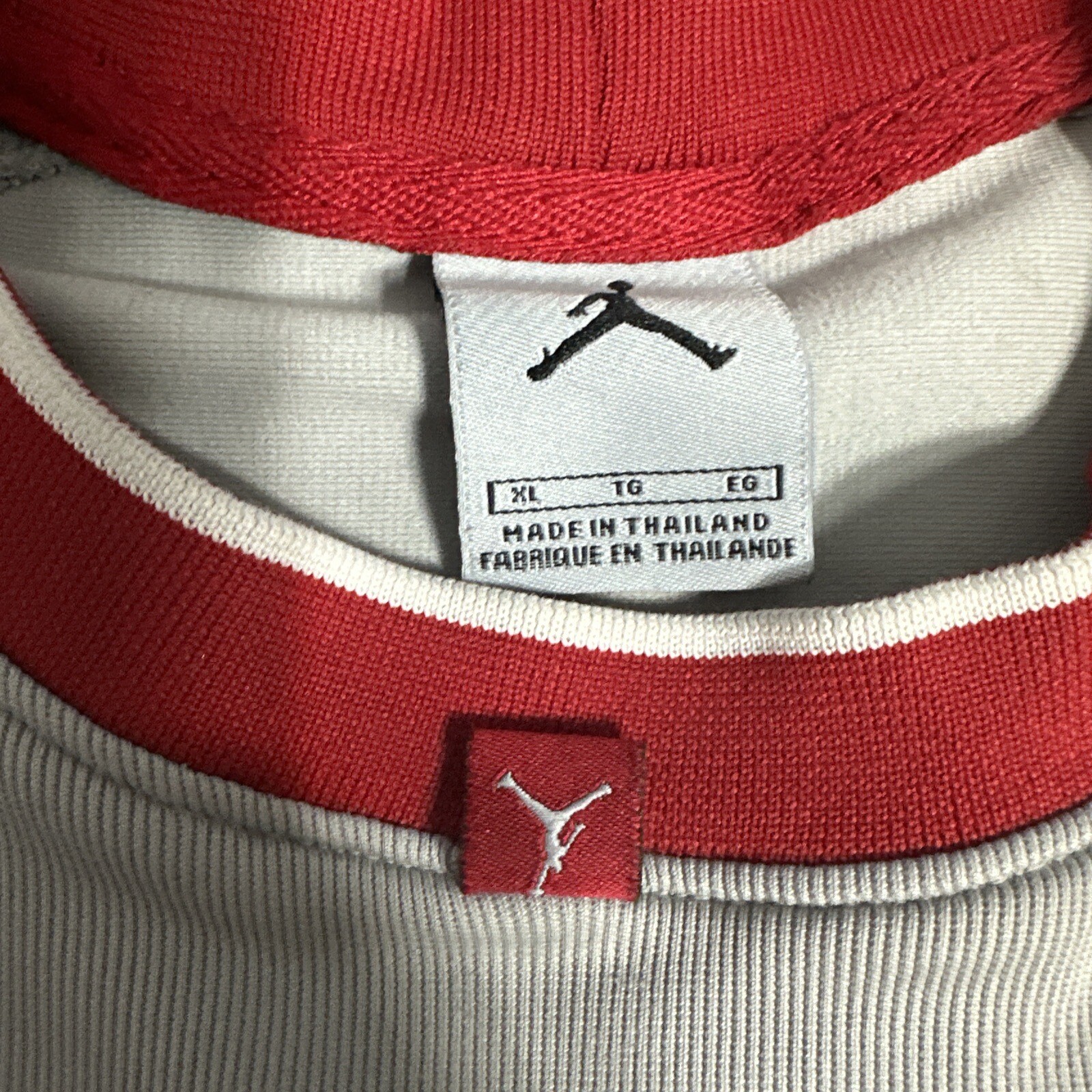 Nike Air Jordan 23 Men Embroidery Gray/Red Basketball Jersey Shirt XL Pre Owned gallery