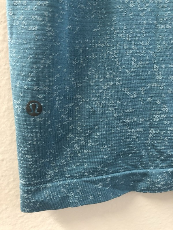 Lululemon Metal Vent Tech SS 2.0 Size M DOZB/CRES EXCELLENT gallery