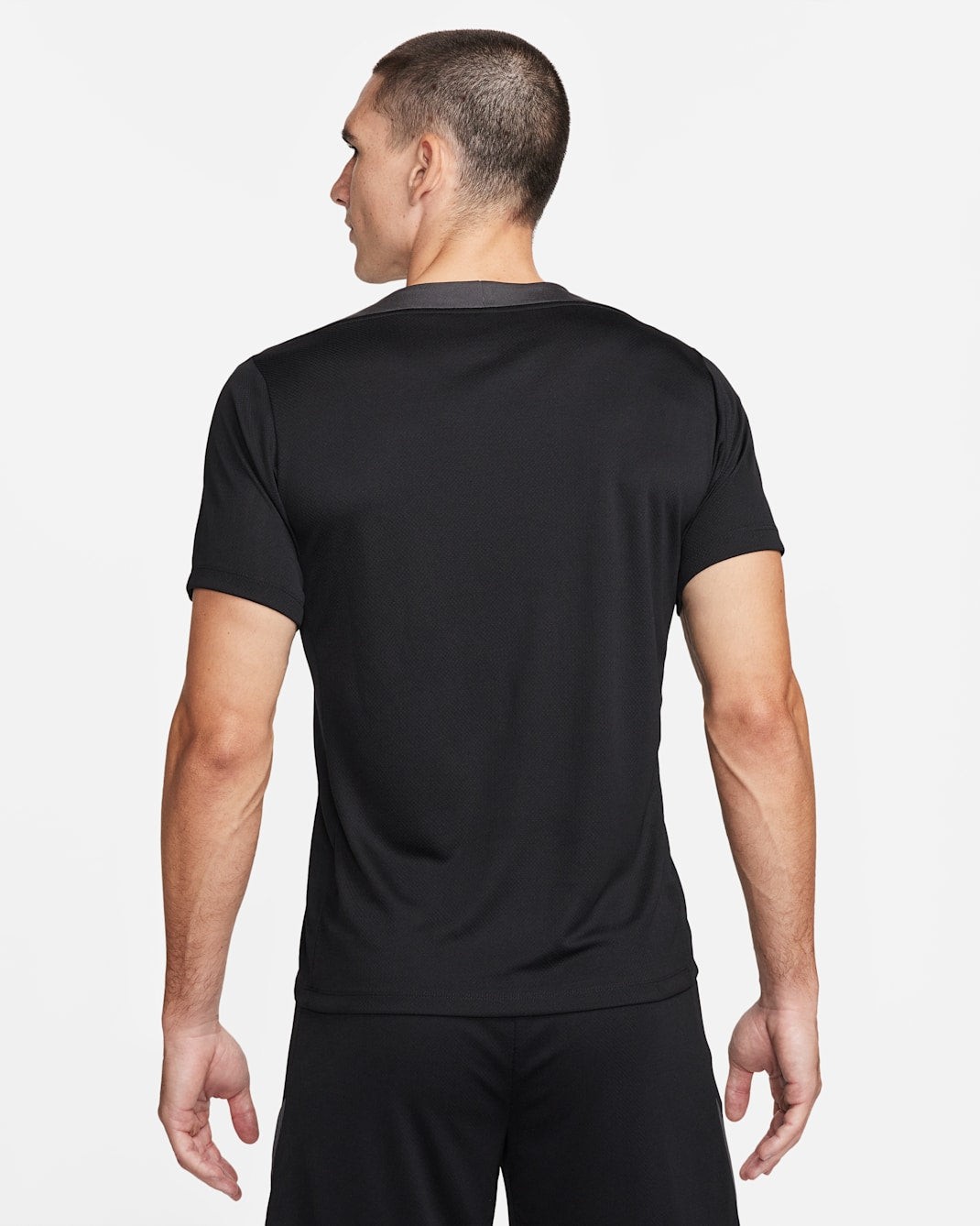 [FN2399-010] MENS NIKE STRIKE DRI-FIT SHORT-SLEEVE SOCCER TOP gallery