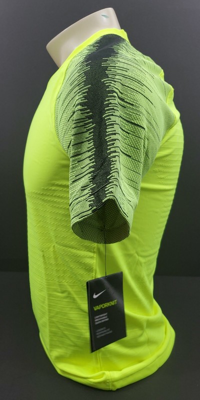 Nike Strike Vaporknit II Jersey, Volt/Black, Size S gallery