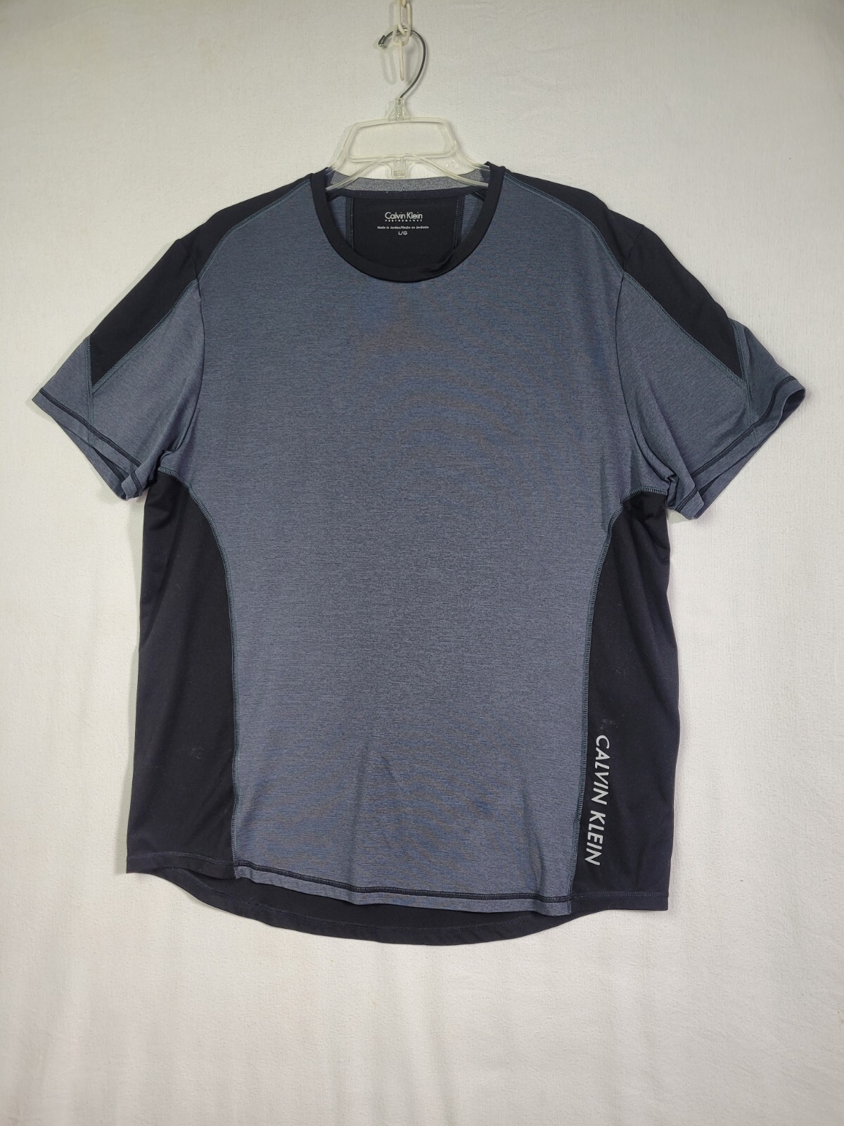 Calvin Klein Performance Shirt Men Size L Stretch Dry Tech Active Black Gray gallery