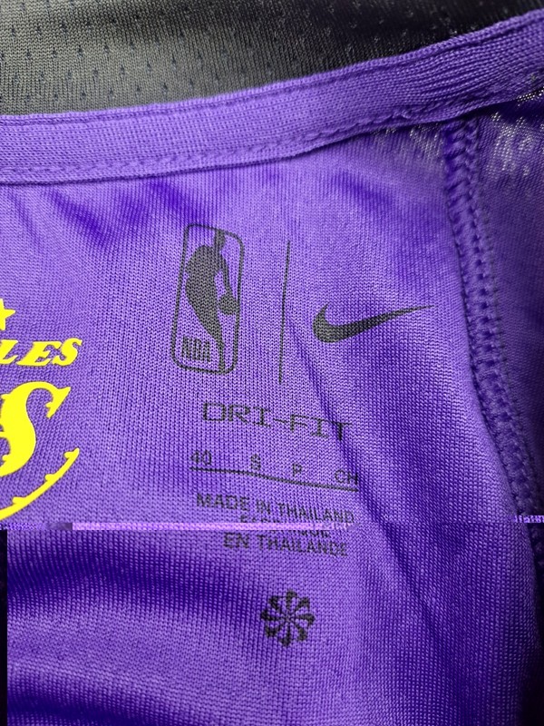 Nike LA Lakers City Edition Lebron James Jersey Men's Size Small RARE NEW gallery