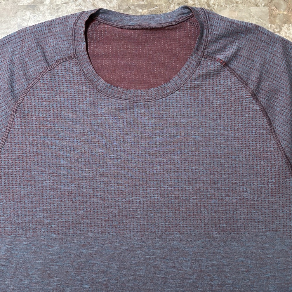 Lululemon Shirt Mens 2XL Grey Red Metal Vent Tech Short Sleeve Gym Performance