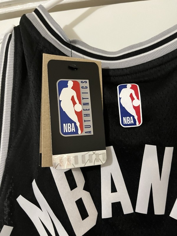 Authentic Nike Icon Edition Spurs Victor Wembanyama Jersey DN2022-015 M gallery