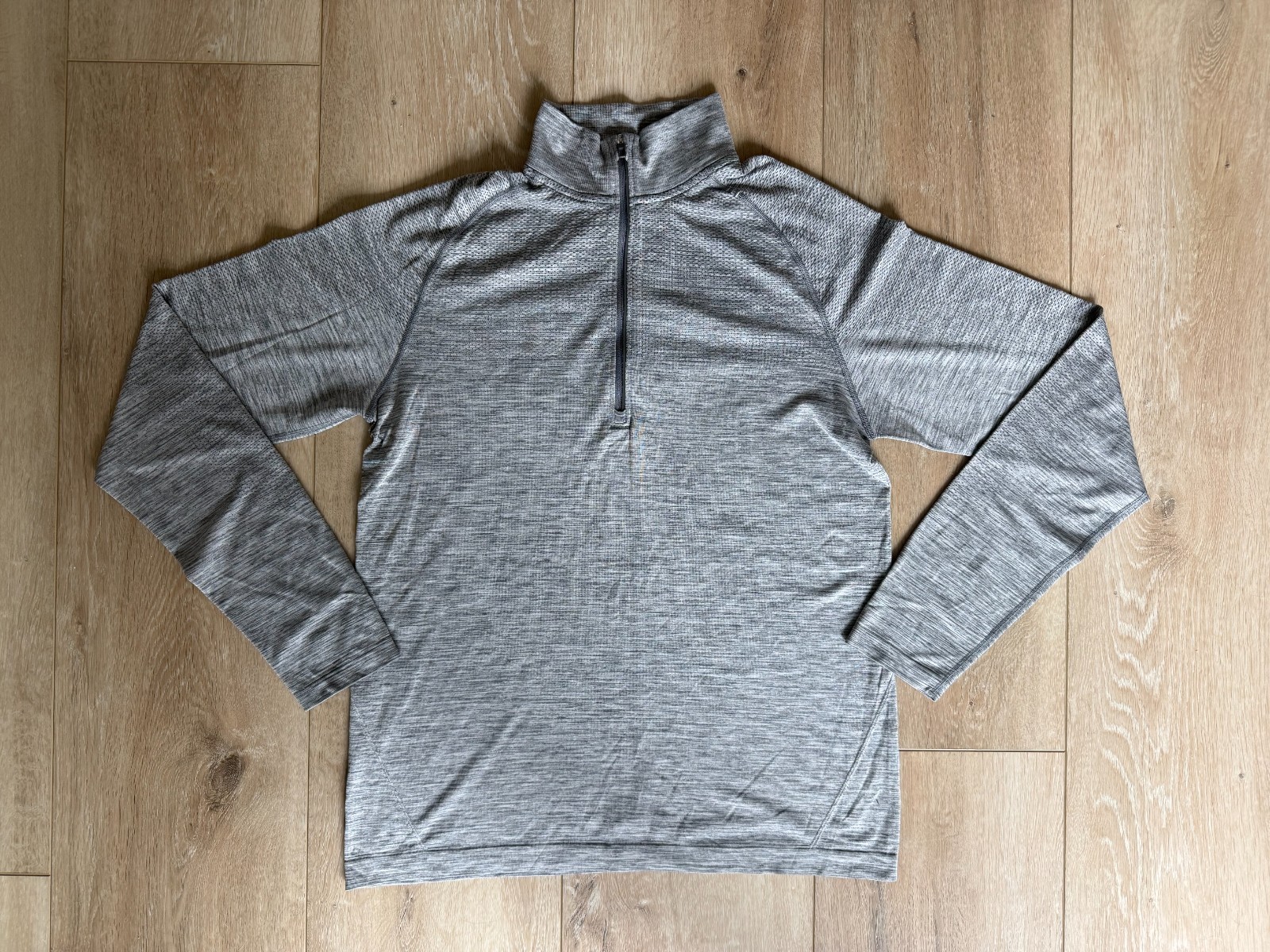Lululemon Metal Vent Tech Half Zip Pullover | Men's M | Gray gallery
