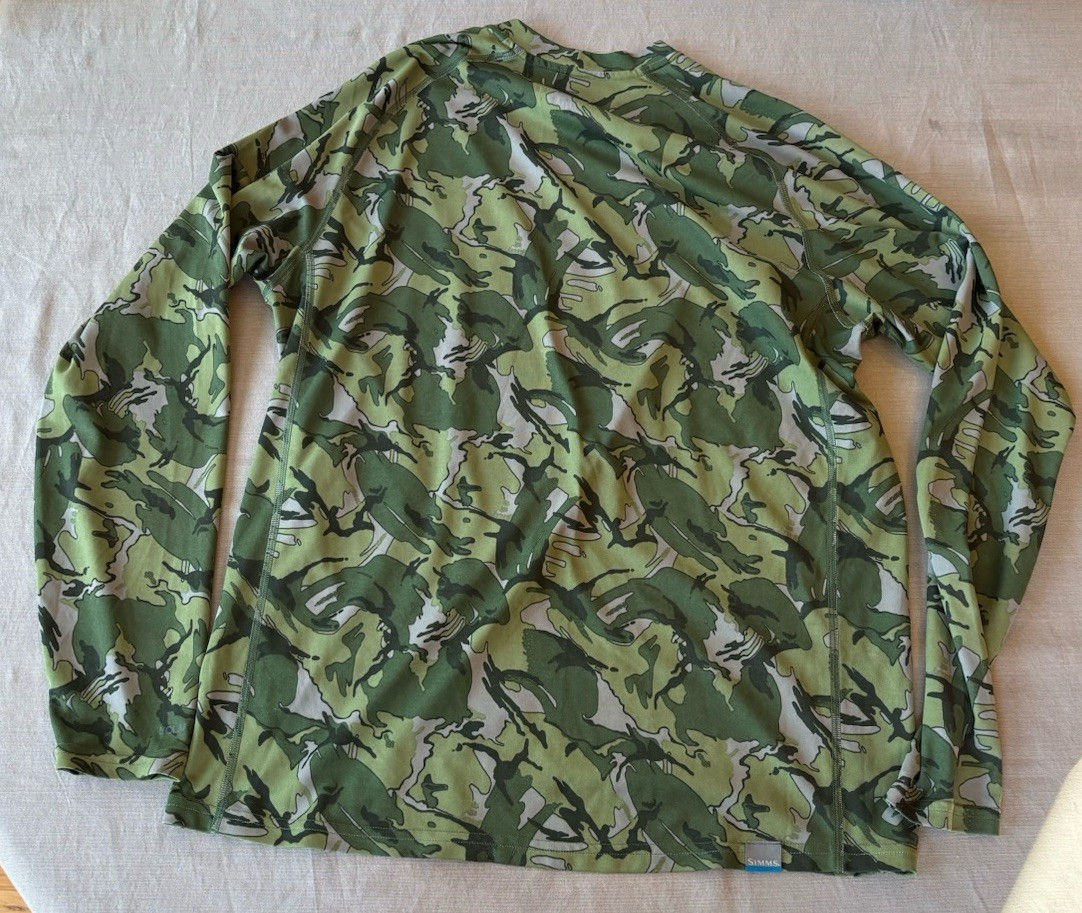 Simms Men's Medium Solarflex Long Sleeve Shirt Green Camo Fishing UPF Wicking gallery