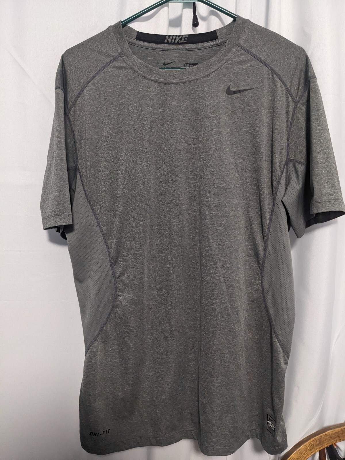 Nike Pro Combat Gray Fitted Athletic T Shirt Dri Fit Short Sleeve Mens SZ L gallery