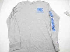 *NWOT* OFFICIALLY LICENSED CHAMPION “UNC TARHEELS” COTTON LONGSLEEVE TEE. LARGE
