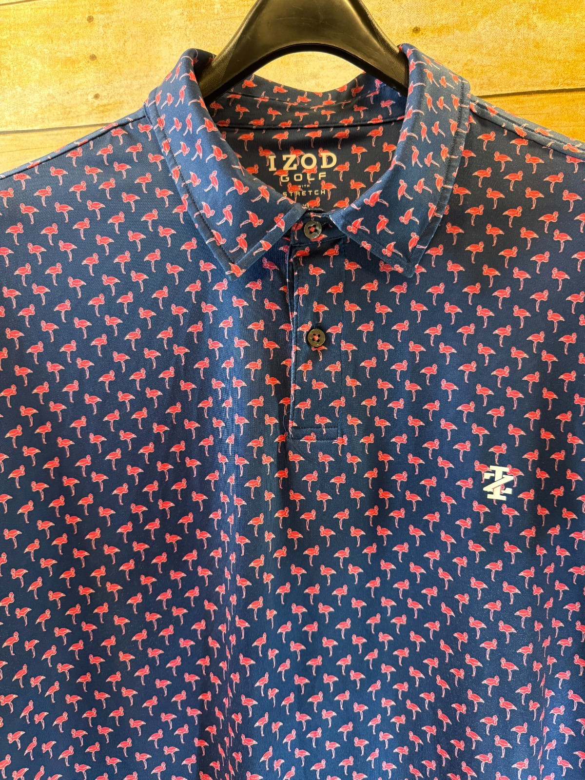 IZOD GOLF WITH STRETCH POLO SHIRT MEN'S 2XL SS BLUE WITH PINK FLAMINGOS ⭐️EUC⭐️ gallery
