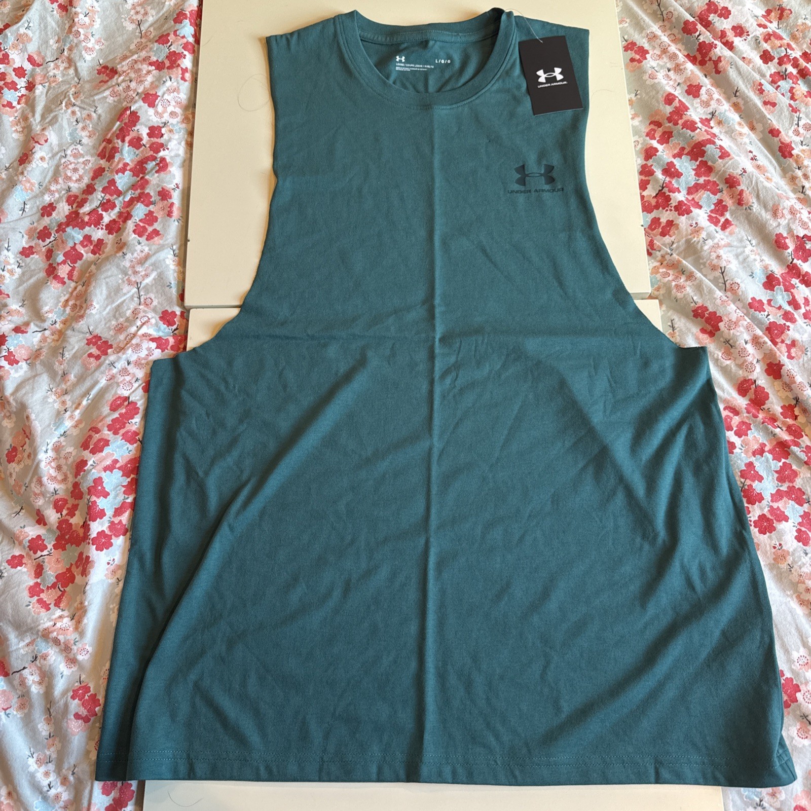 NWT Men’s Size Large Under Armour Left Chest Cut Off Tank Top Shirt Green gallery