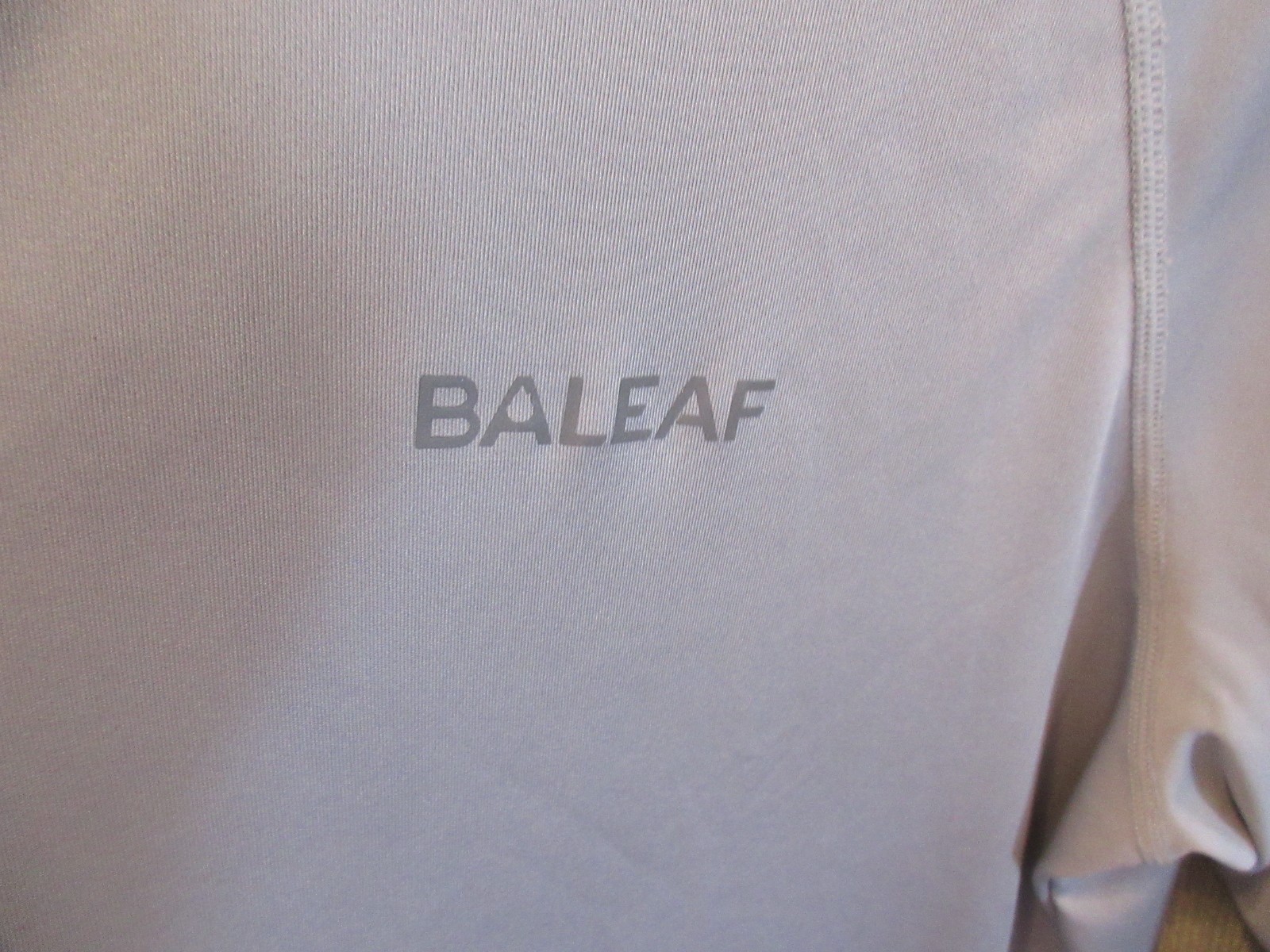 Baleaf Men's Gray Long Raglan Sleeve Pullover Shirt sz XL gallery