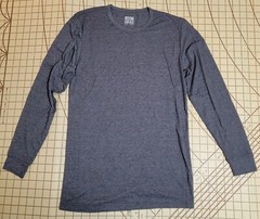 32 DEGREES HEAT- WARM LONG SLEEVE CREW — NECK SHIRT SIZE SMALL