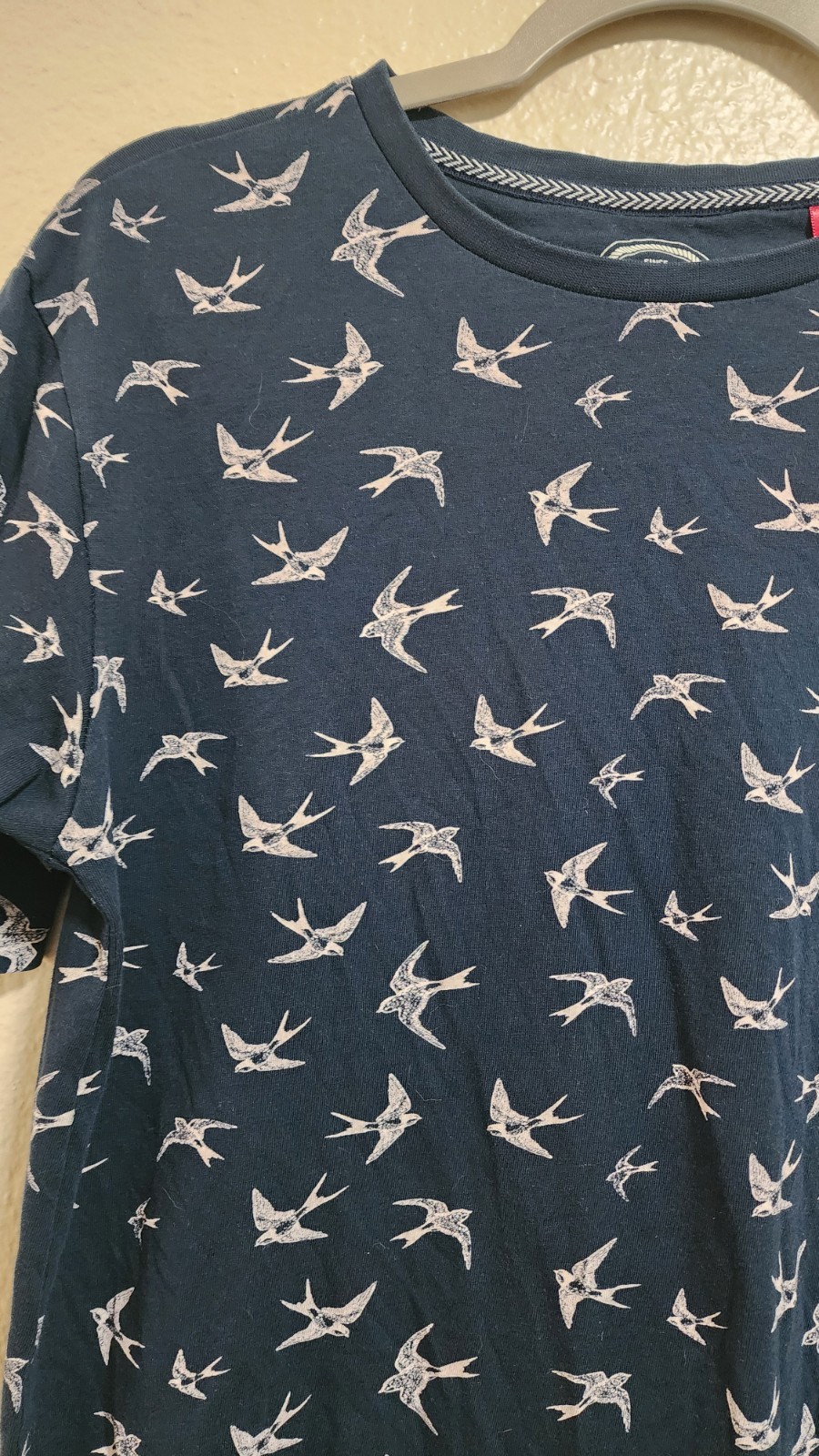 Denim & Flower Mens Crewneck Pullover Shirt Flying Birds T Shirt Tee gallery