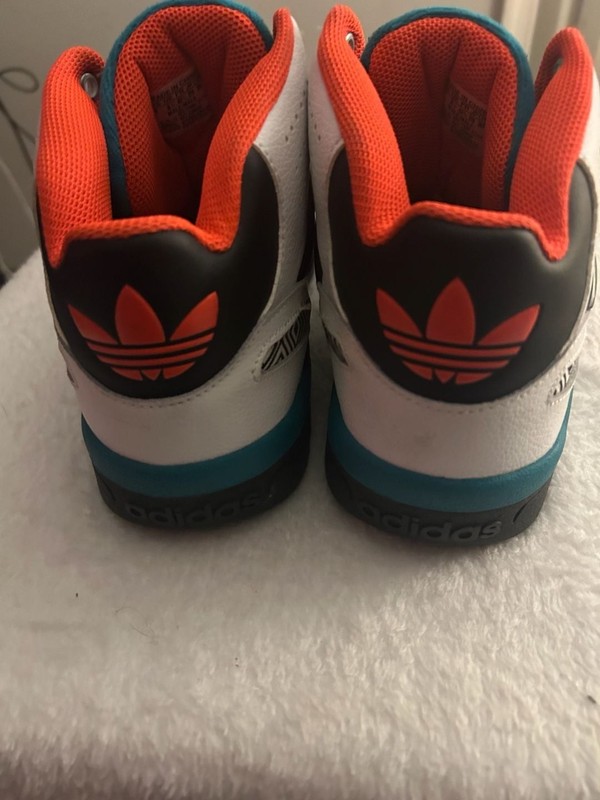Adidas Mutombo 5 Basketball Shoes Size 9 gallery