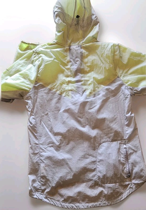 Nike Cyclone Men's Lightweight Running Jacket 519734 Grey Volt Yellow Size Small gallery