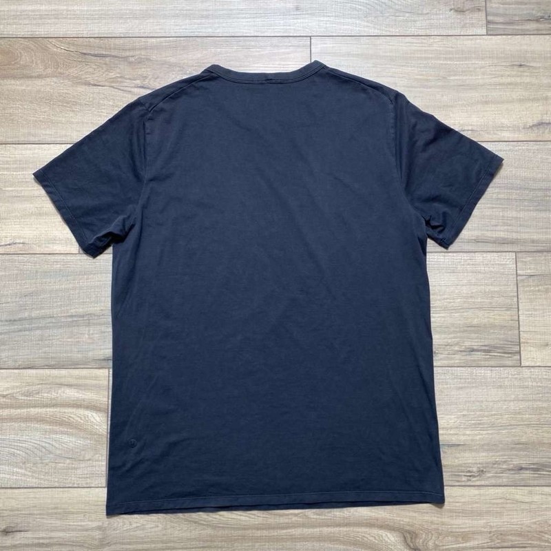 Lululemon Men's Crewneck Solid Basic Short Sleeve Short Black See Measurements gallery